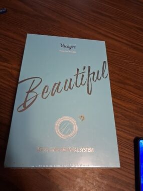 Yachyee Beautiful Ice IPL Hair Removal System - Light Blue